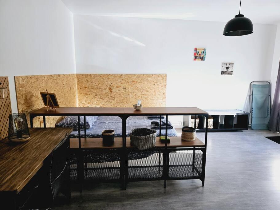 Le Studio De Max - Terrasse Et Parking ヴァランス エクステリア 写真